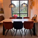 Vrijstaande 6 Persoons Hottub En Pizzaoven Op Prázdninový dům Ewijk