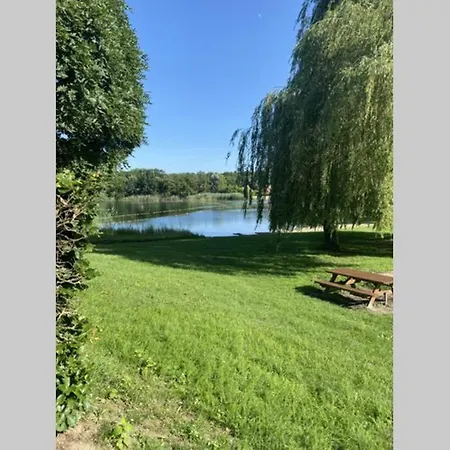 Vrijstaande 6 Persoons Hottub En Pizzaoven Op * Ewijk