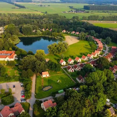 Vakantiehuis Vrijstaande 6 Persoons Hottub En Pizzaoven Op