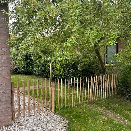 度假居 Vrijstaande 6 Persoons Hottub En Pizzaoven Op Ewijk