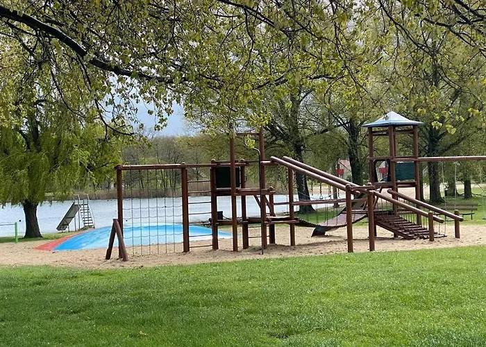 Nyaraló Vrijstaande 6 Persoons Hottub En Pizzaoven Op *